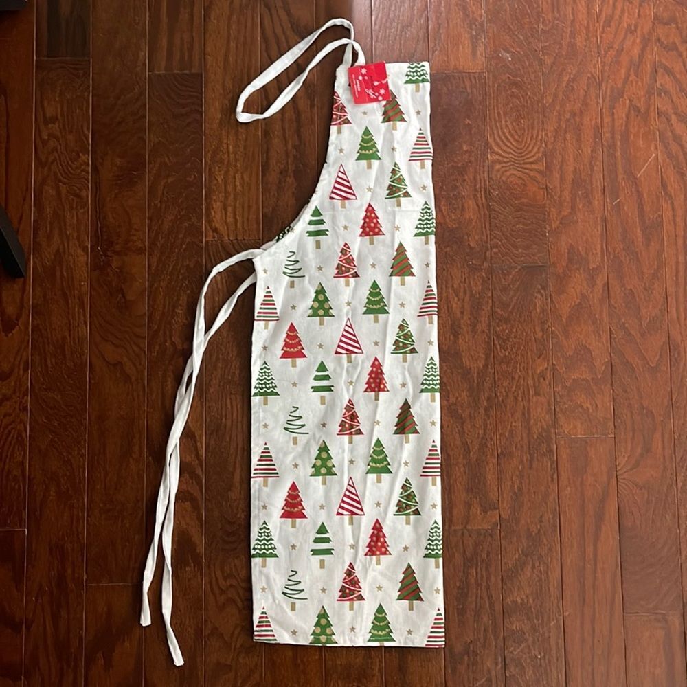 BNWT Kids Christmas Apron